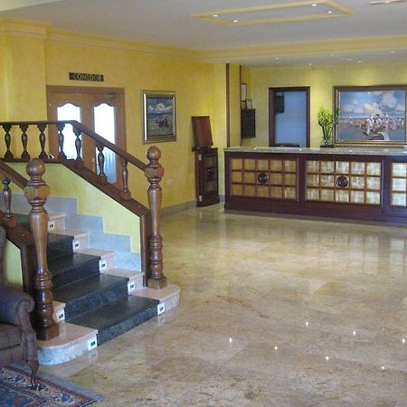 Hotel Restaurante San Roque Medina del Campo Dış mekan fotoğraf