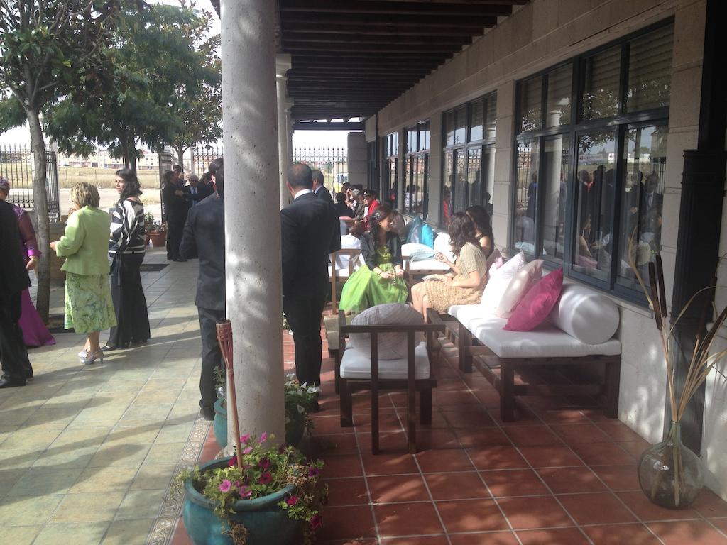 Hotel Restaurante San Roque Medina del Campo Dış mekan fotoğraf