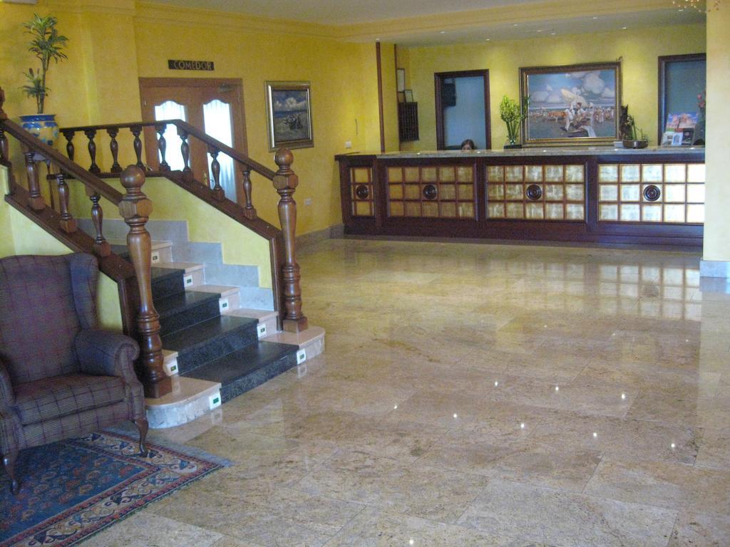 Hotel Restaurante San Roque Medina del Campo Dış mekan fotoğraf