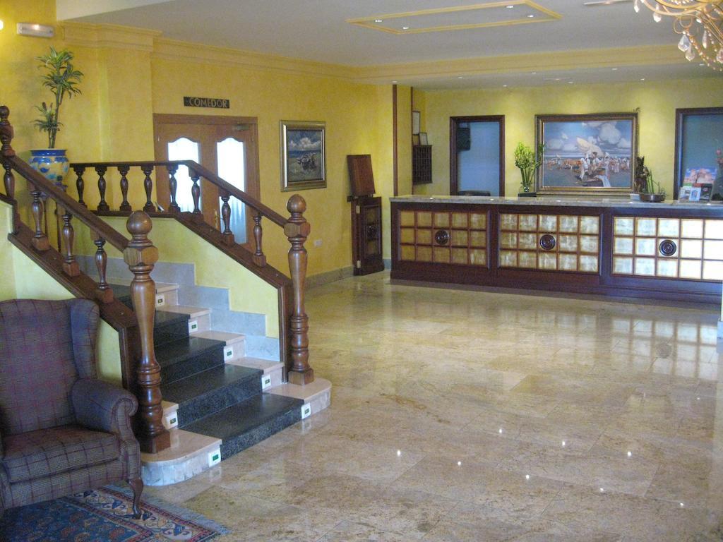 Hotel Restaurante San Roque Medina del Campo Dış mekan fotoğraf